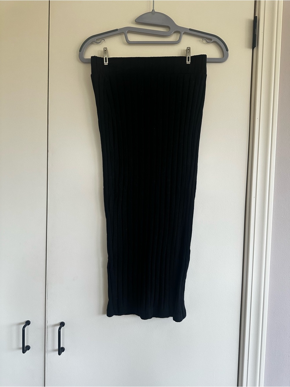 Black Ribbed Midi Skirt | Side Slit Stretch Knit Skirt